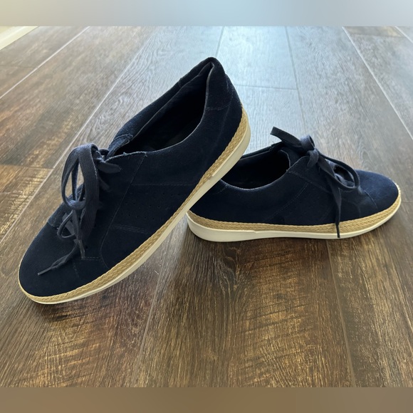 J Slides NYC Women’s Fashion Sneaker Velvet Tennis Athletic Casual Shoes 8.5 - Picture 7 of 10